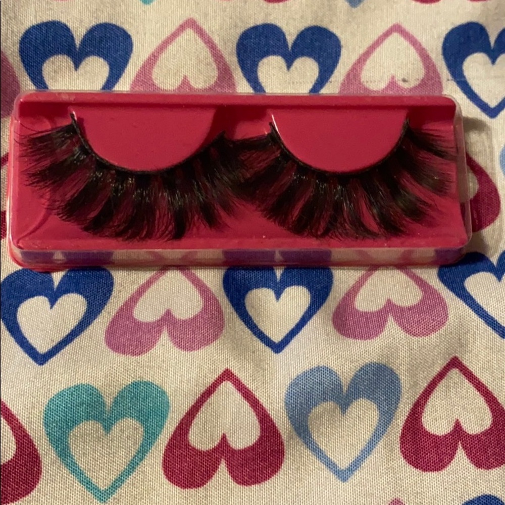 these are most def the best lashes 🥰.